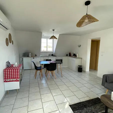 Cite Des Potiers Apartment *